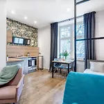 Best4Stay Apartment - Z Prywatnym Parkingiem, Przy Bulwarze Wislanym