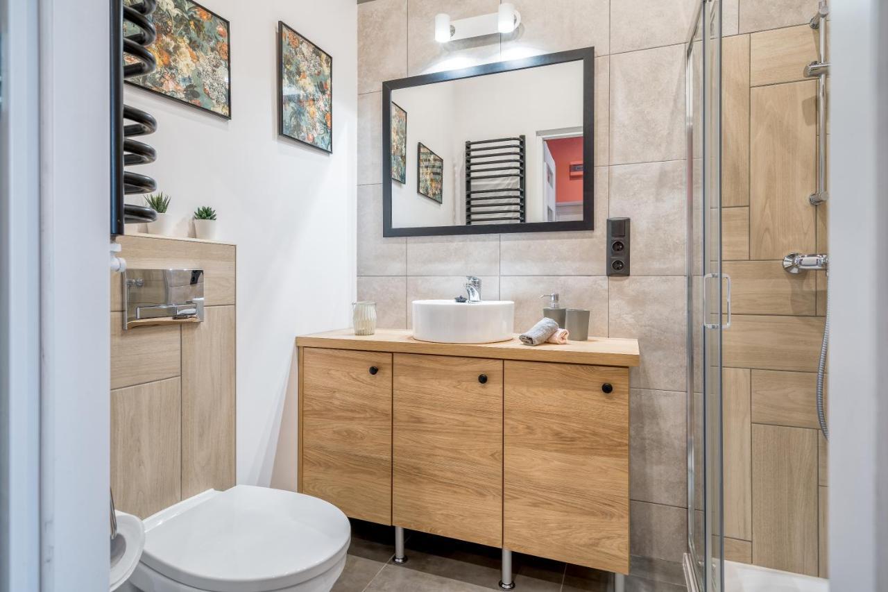 Apartament Best4stay - Z Prywatnym Parkingiem *